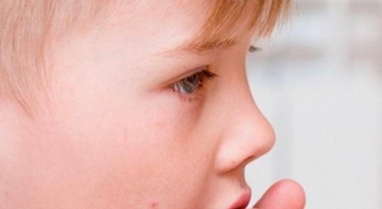 Лающий кашель у детей лечение комаровский Лающий кашель с температурой